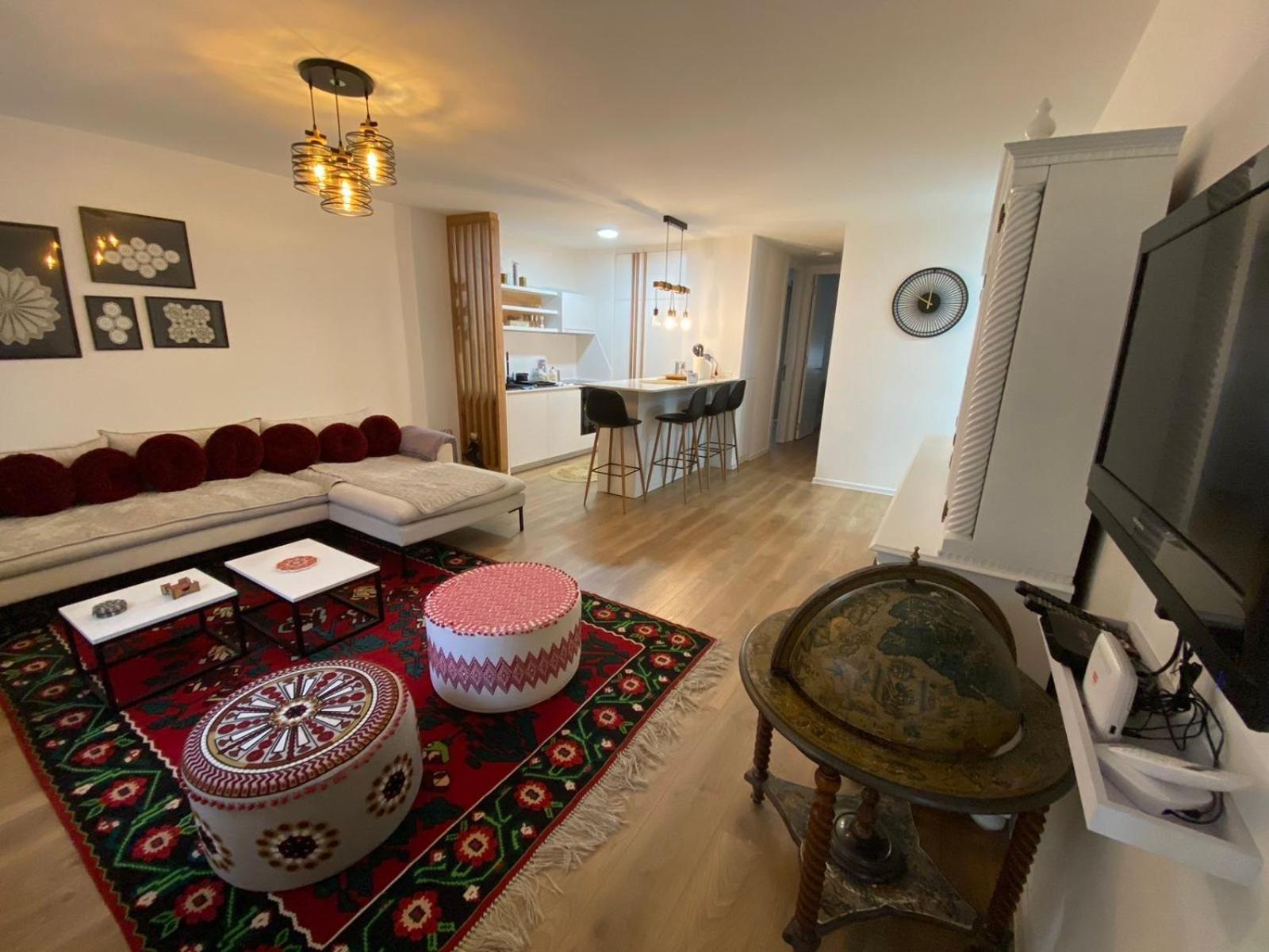 Time Apartment *